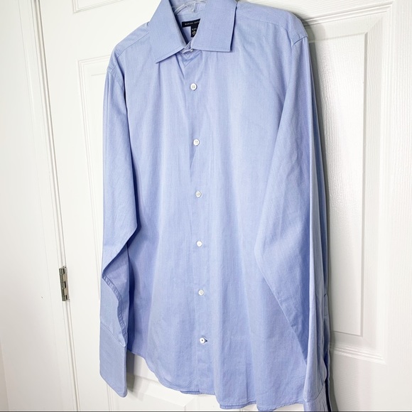 Banana Republic Long Sleeve Button Down Shirt in Light Blue Size 16-16.5 - Picture 2 of 9